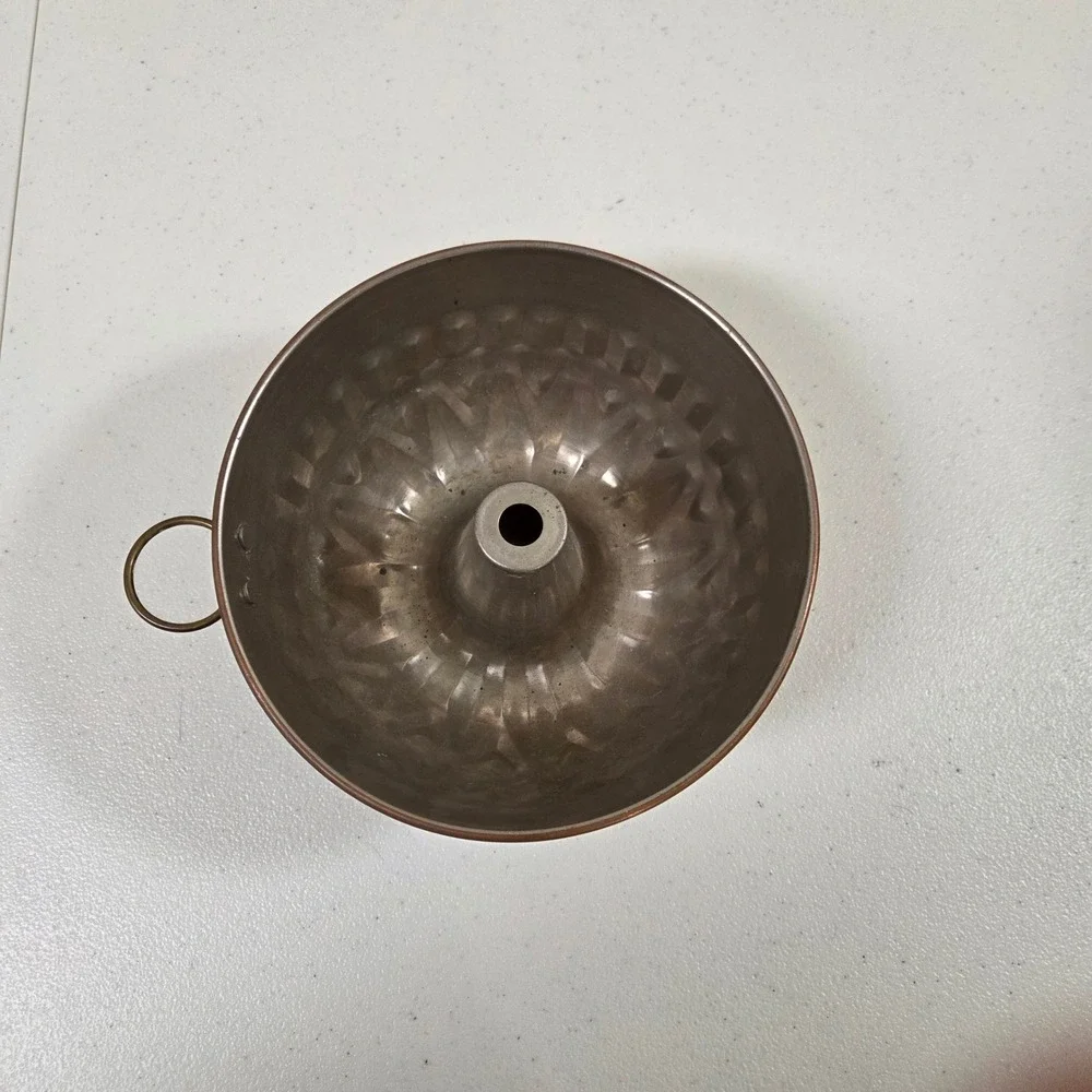 Vintage Copper Bundt Cake Jello Mold Fluted Scalloped Wall Decor Hanging Ring‎